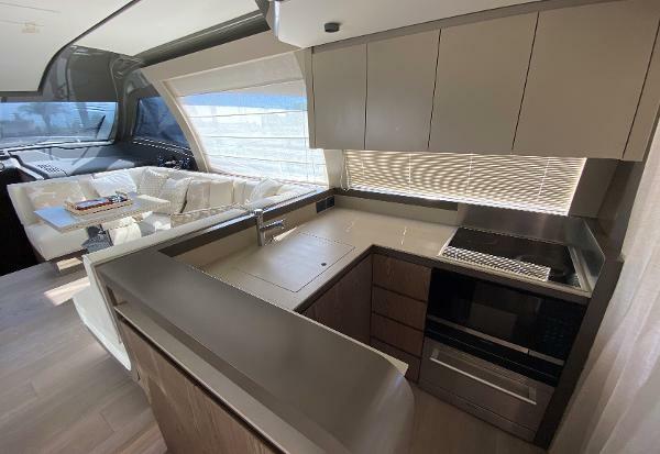 Ferretti Yachts 550 - Galley