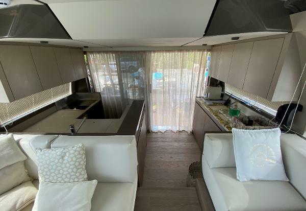 Ferretti Yachts 550 - Galley