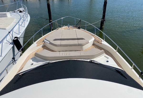 Ferretti Yachts 550 - Foredeck