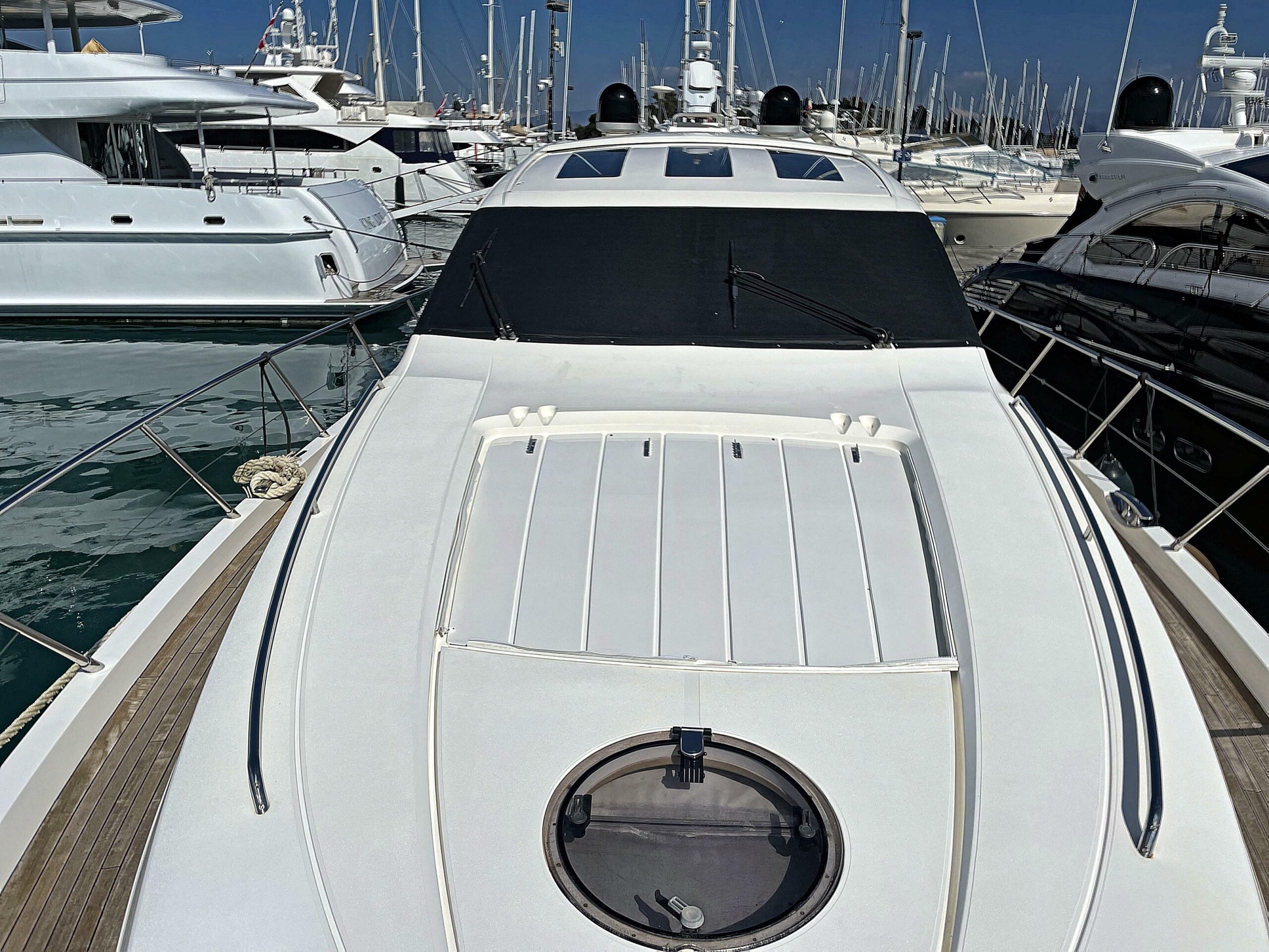 yachts-96987-371834_3.jpg