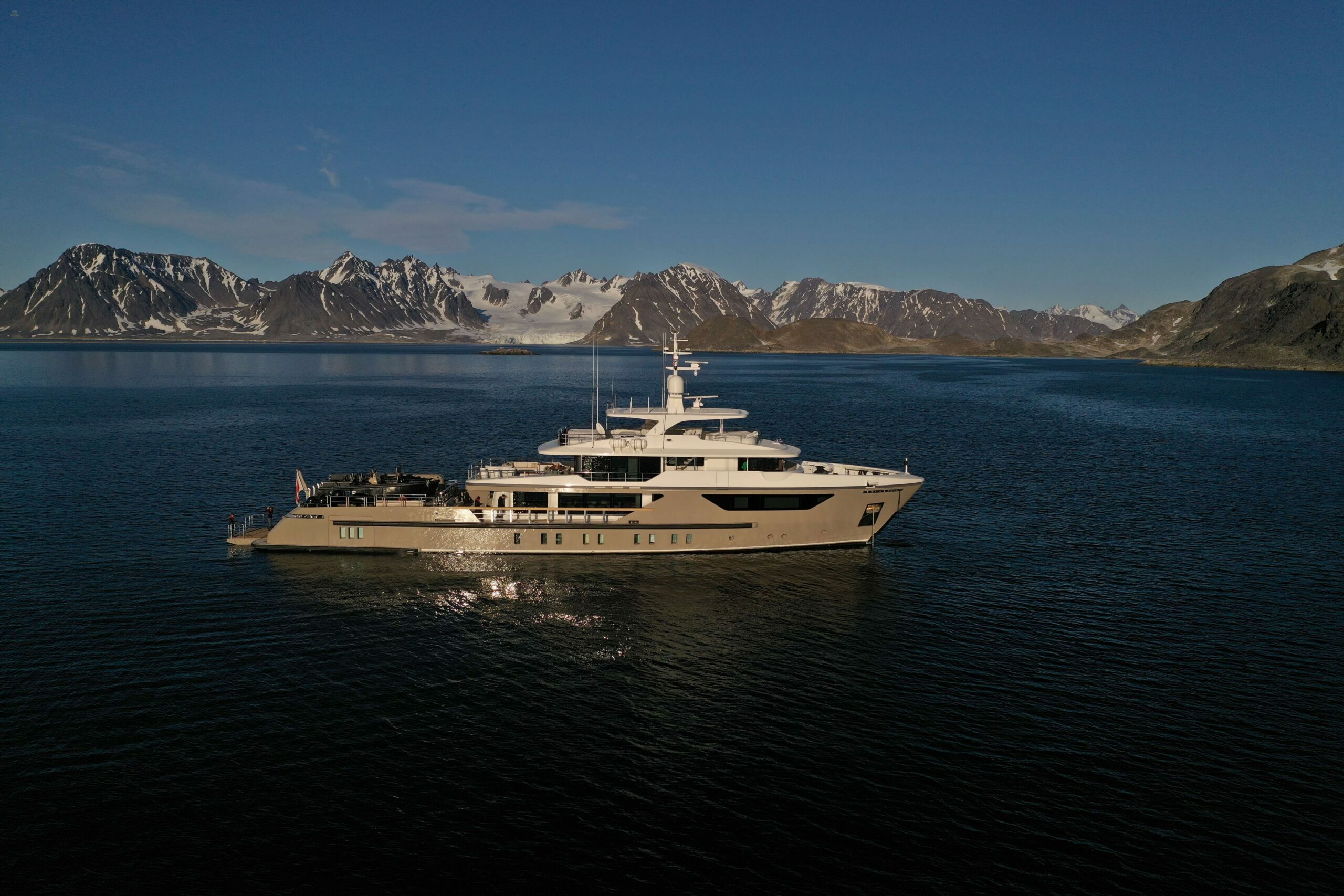 Sanlorenzo-500Exp-136-motor-yacht-yacht-for-sale-exterior-image-Lengers-Yachts4-1-scaled.jpg