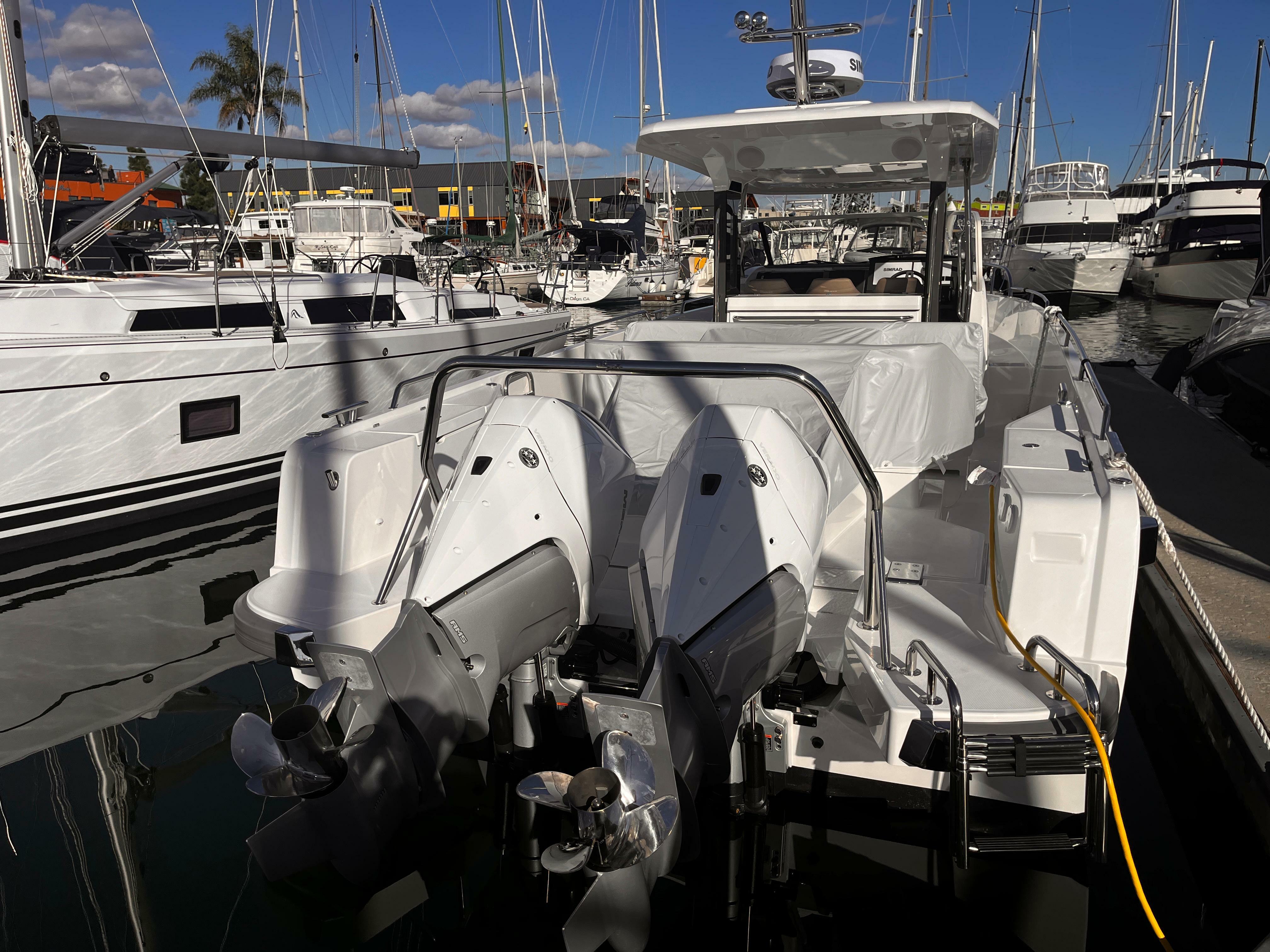 yachts-97740-347416_2.jpg