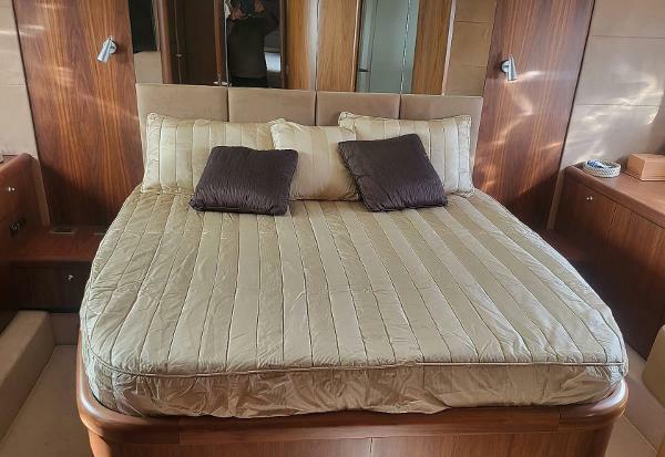 Sunseeker Predator 62 - Master Cabin