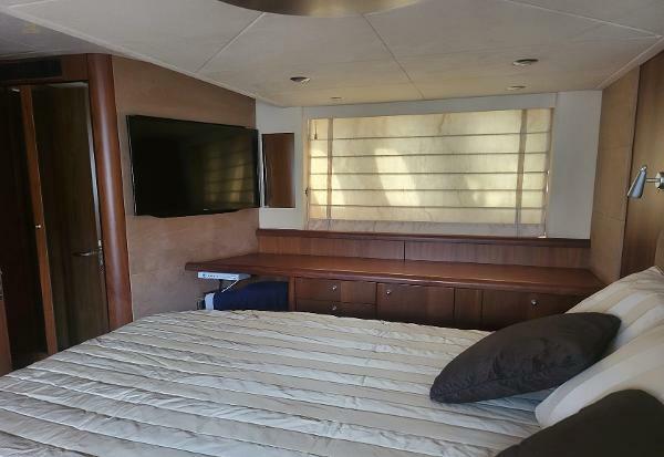 Sunseeker Predator 62 - Master Cabin