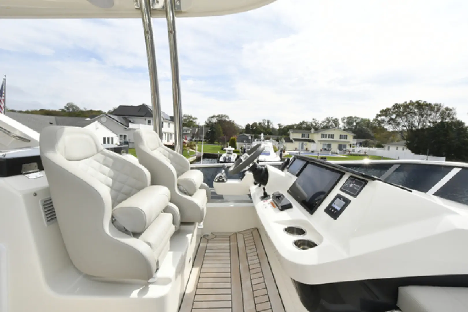 yachts-99445-381266_13.webp