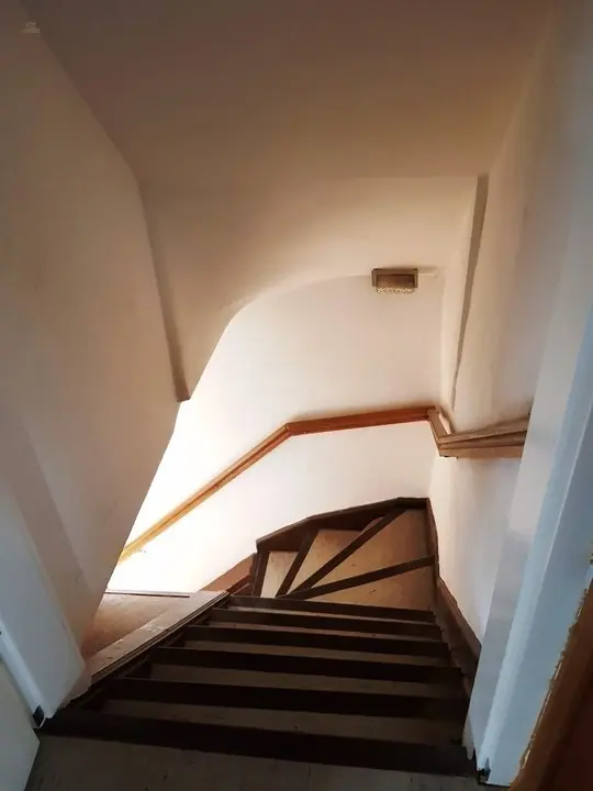 Treppe zum Obergeschoss