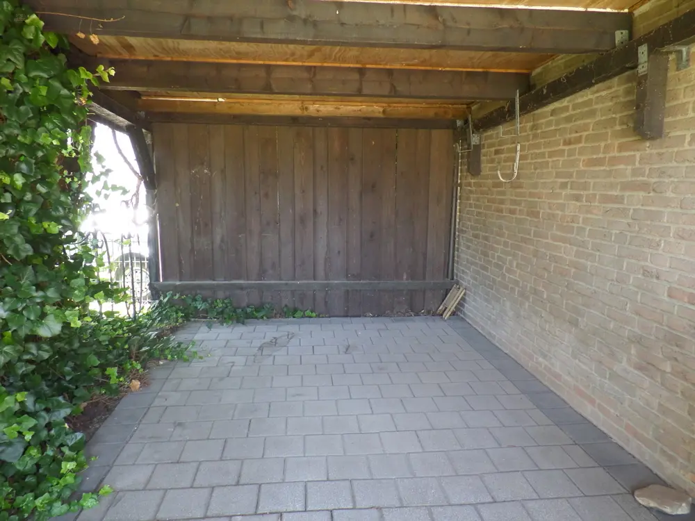 Carport 1