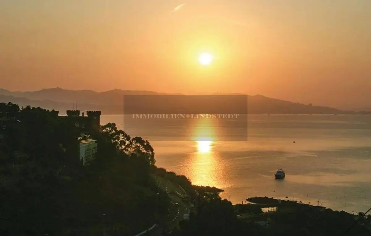 Ausblick bei Sonnenuntergang