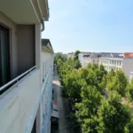 Blick vom Balkon in die Waldstraße