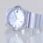 watches-326556-28234476-egn886goblqafbav0e2b3evt-ExtraLarge.webp