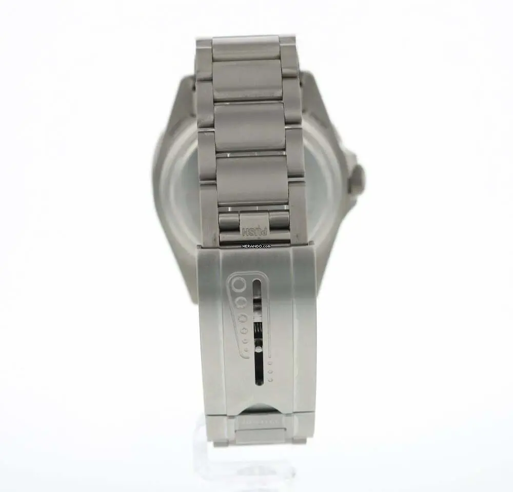 watches-330080-28621996-qt59ppjq7a8zownu8rf60fa9-ExtraLarge.webp