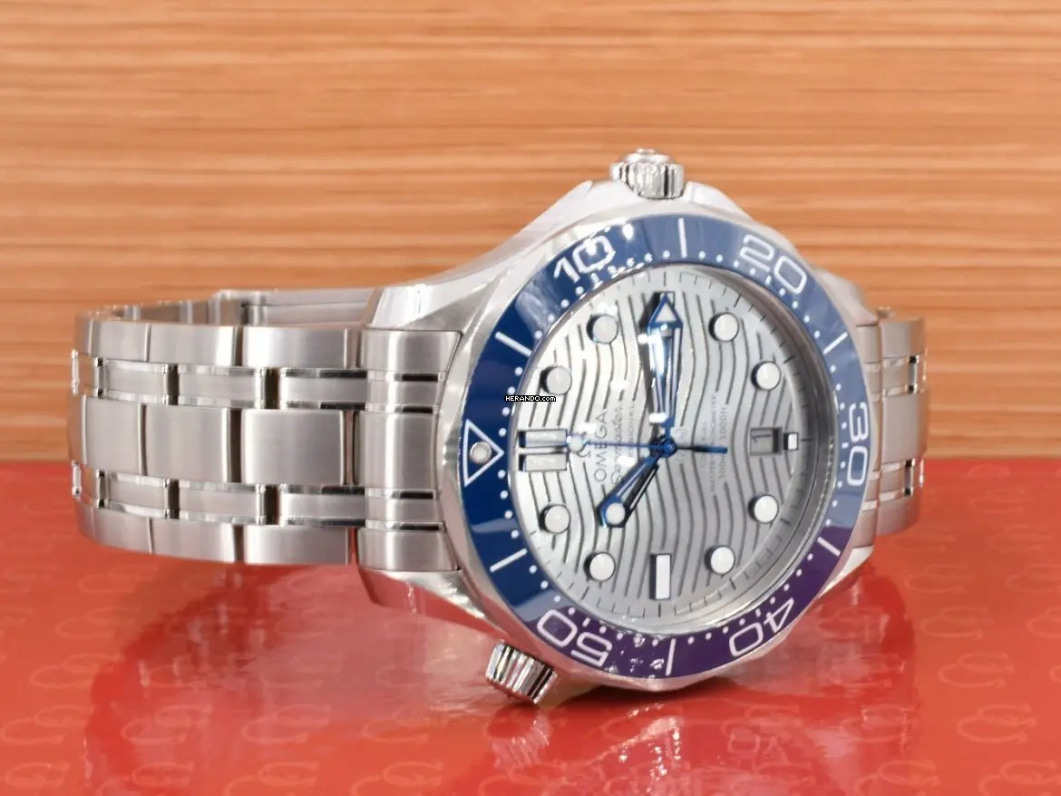 watches-331352-28719921-4hk9481p7rgywuolagkur6uj-ExtraLarge.webp