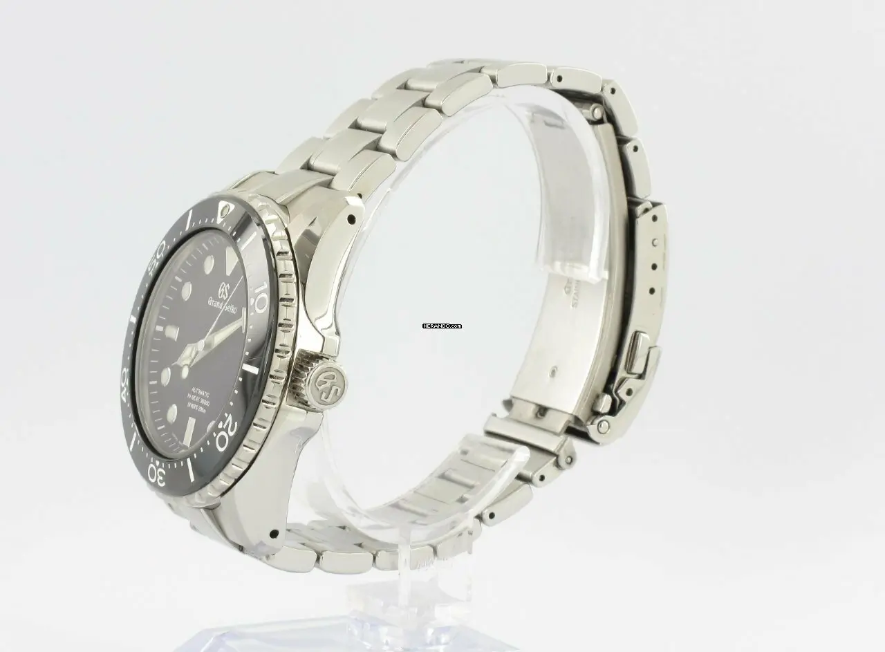 watches-331596-28748559-qtxqgylc2j2h4f8s6f4ek3bv-ExtraLarge.webp