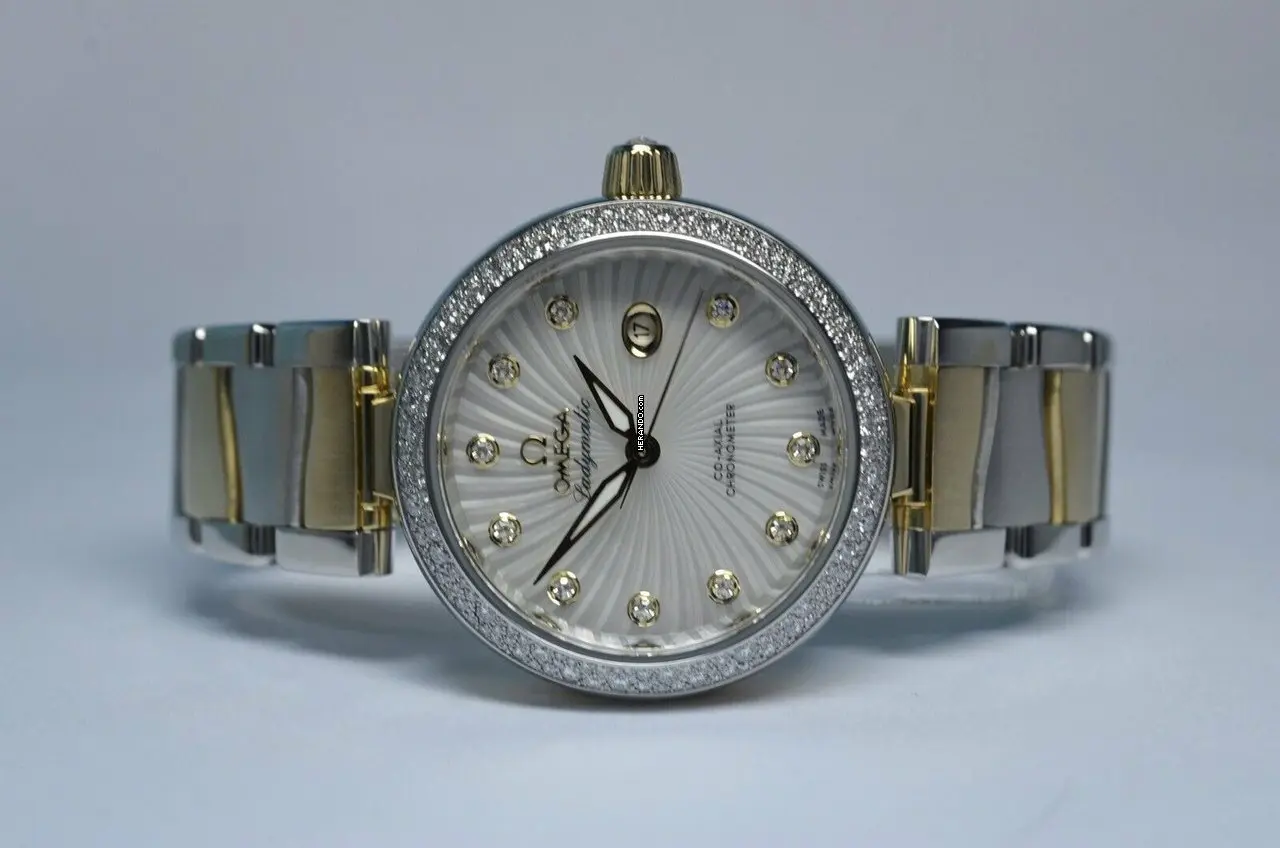 watches-331977-28802905-2rrbrd43lbz3vvg0r5x8lo53-ExtraLarge.webp