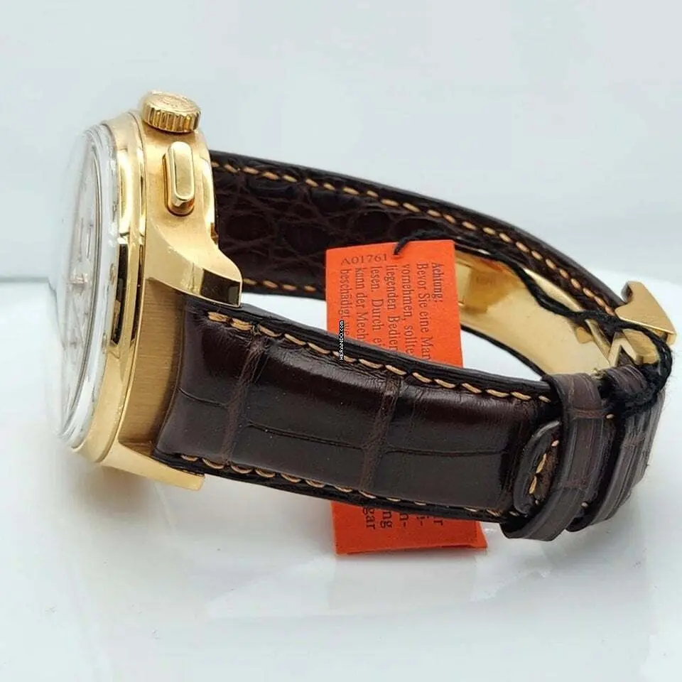 watches-332202-28822117-iqqkjzxy6s4nc7470qswasaq-ExtraLarge.webp