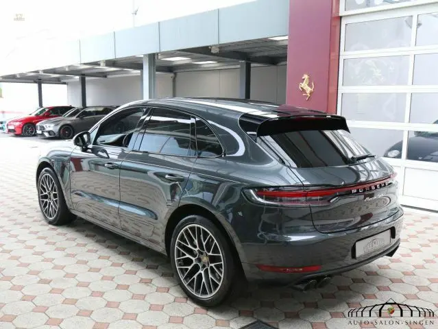 cars-27540-9062338_porsche_macan_turbo_FS_06.webp