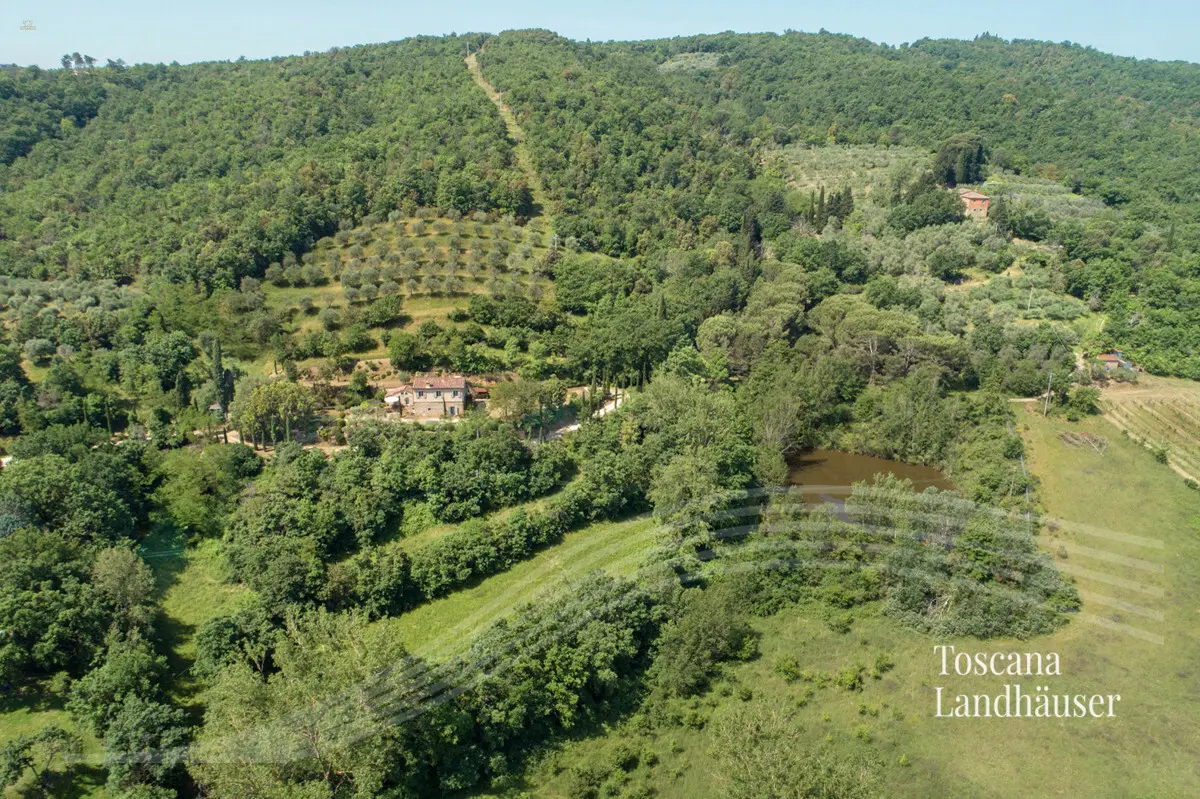 RIF 3076 Blick auf Landhaus und Umgebung