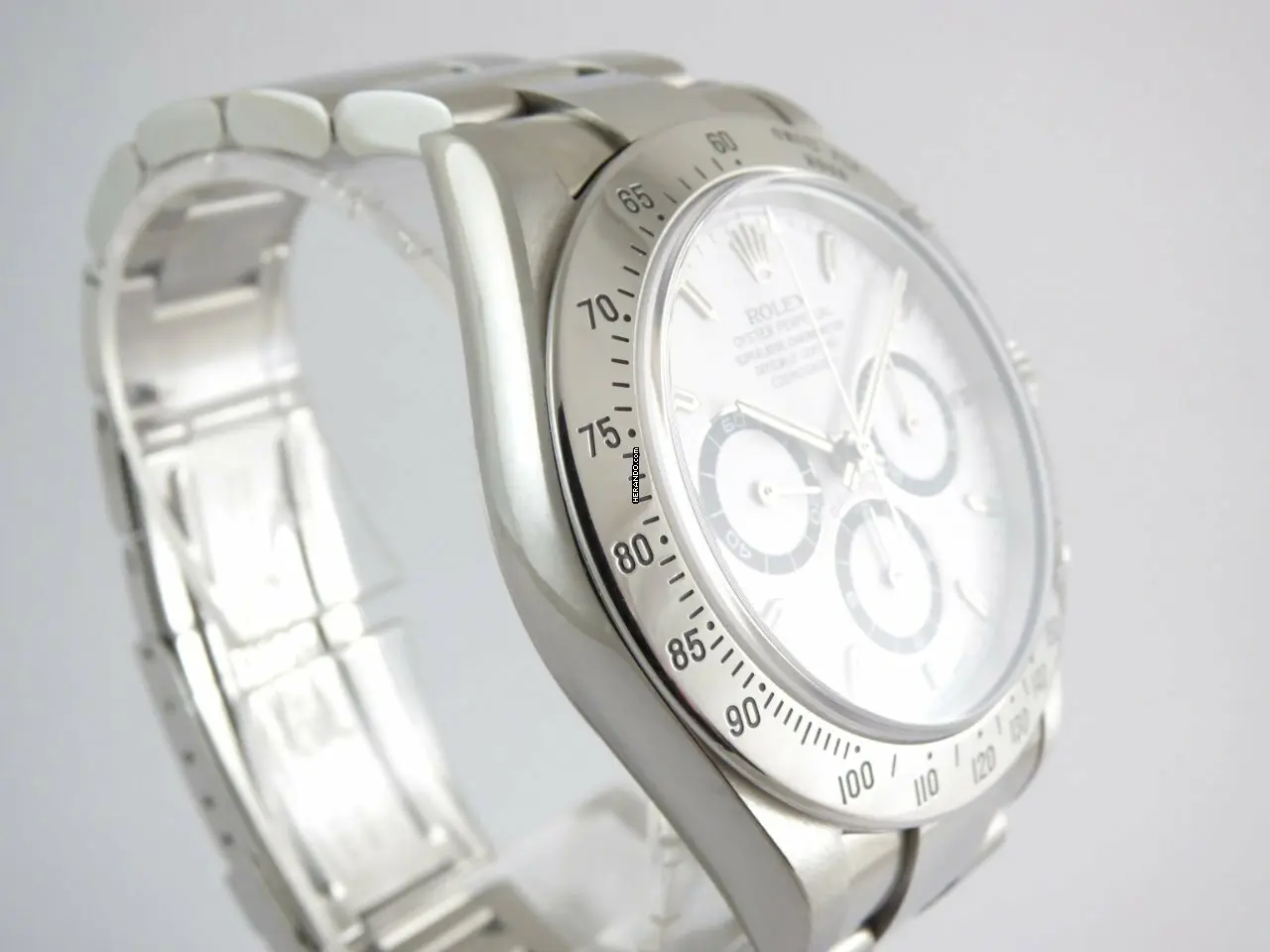 watches-334800-29103102-4genatj3y2i3zd2ms5xqzxoo-ExtraLarge.webp