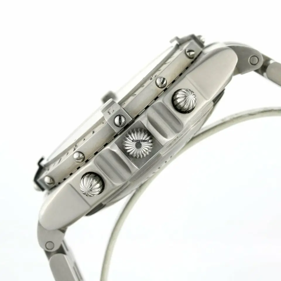 watches-336245-29337124-tsvc4kc7bfb6f705wfjr7b6v-ExtraLarge.webp