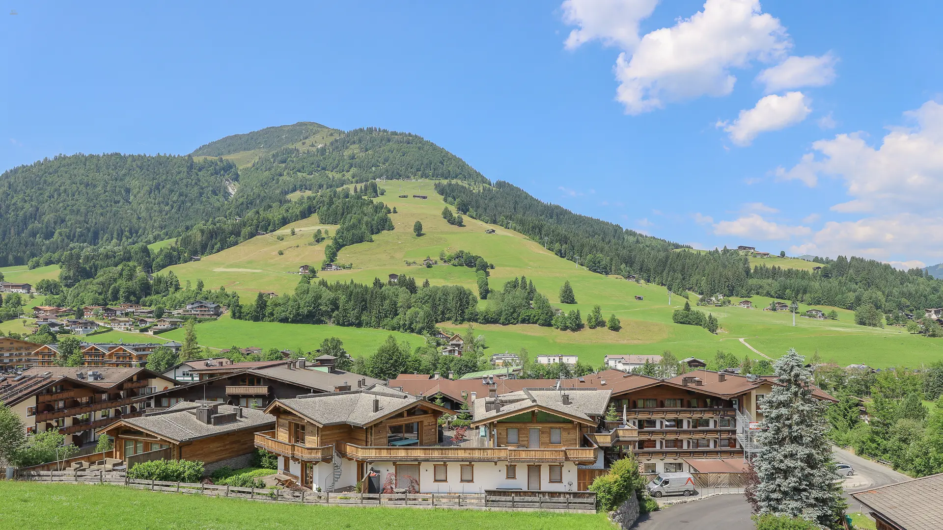 KITZIMMO-Exklusive Wohnung mit Dachterrasse kaufen Immobilien Kirchberg Tirol.