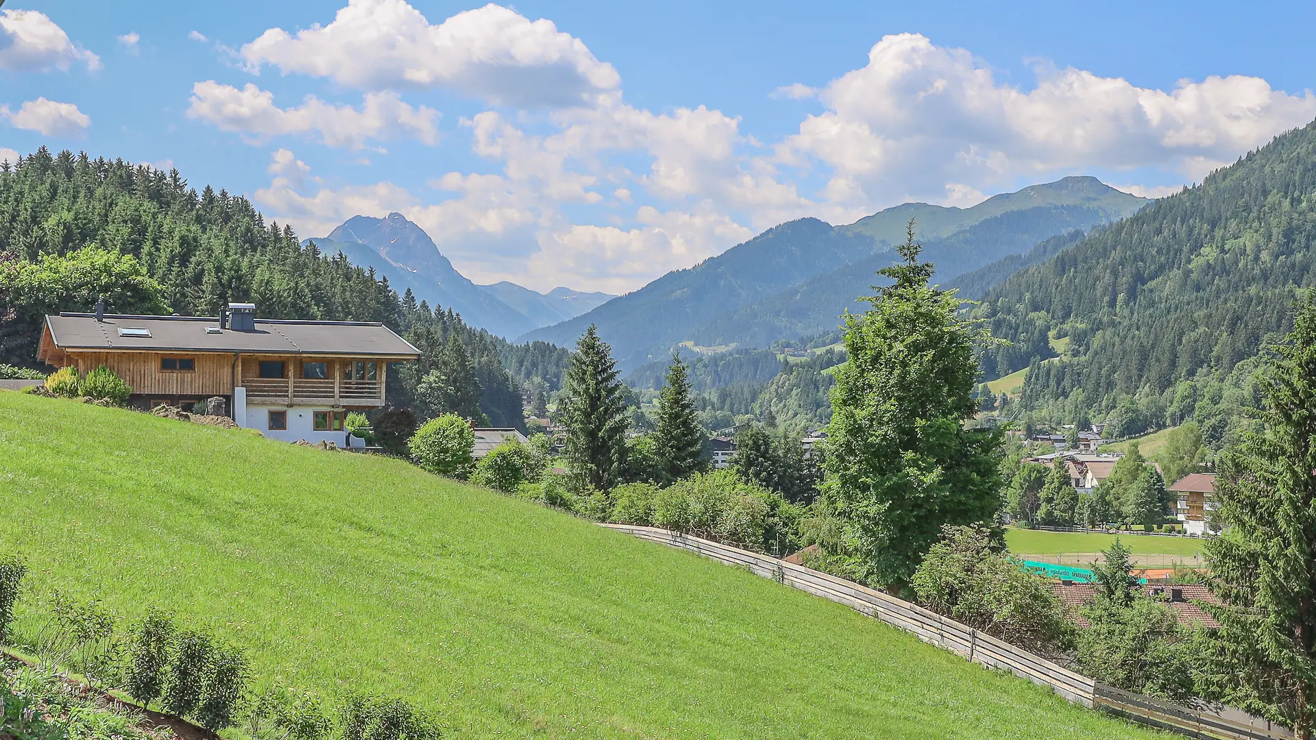 KITZIMMO-Exklusive Wohnung mit Dachterrasse kaufen Immobilien Kirchberg Tirol.