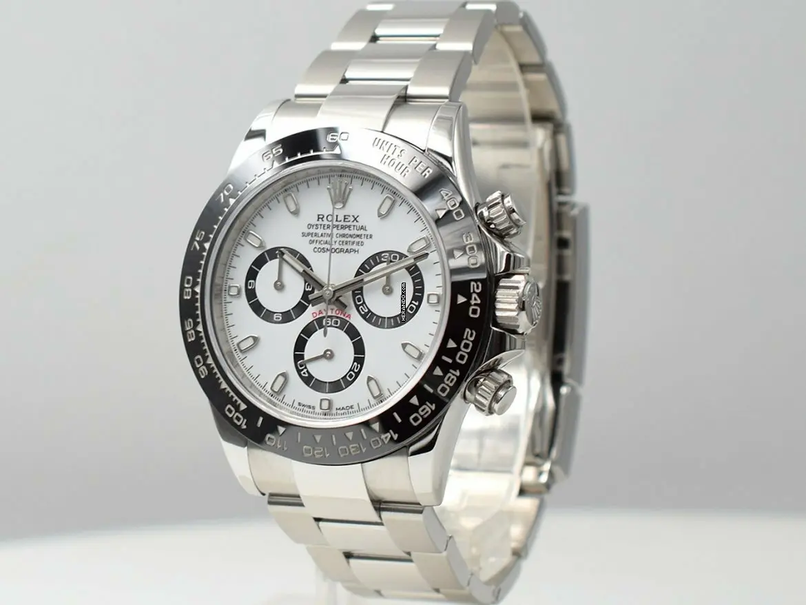 watches-327139-28277951-w0c6iju1negcfas4xrgur71x-ExtraLarge.webp