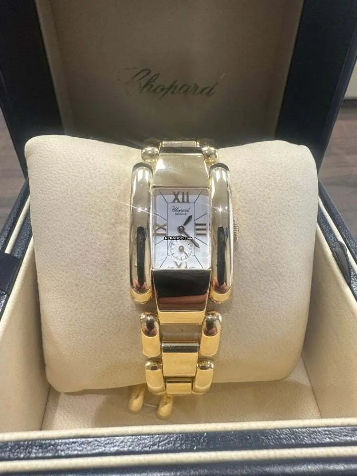 watches-339611-29610735-4o5f2hu32fhbj4usvlx062ym-ExtraLarge.webp