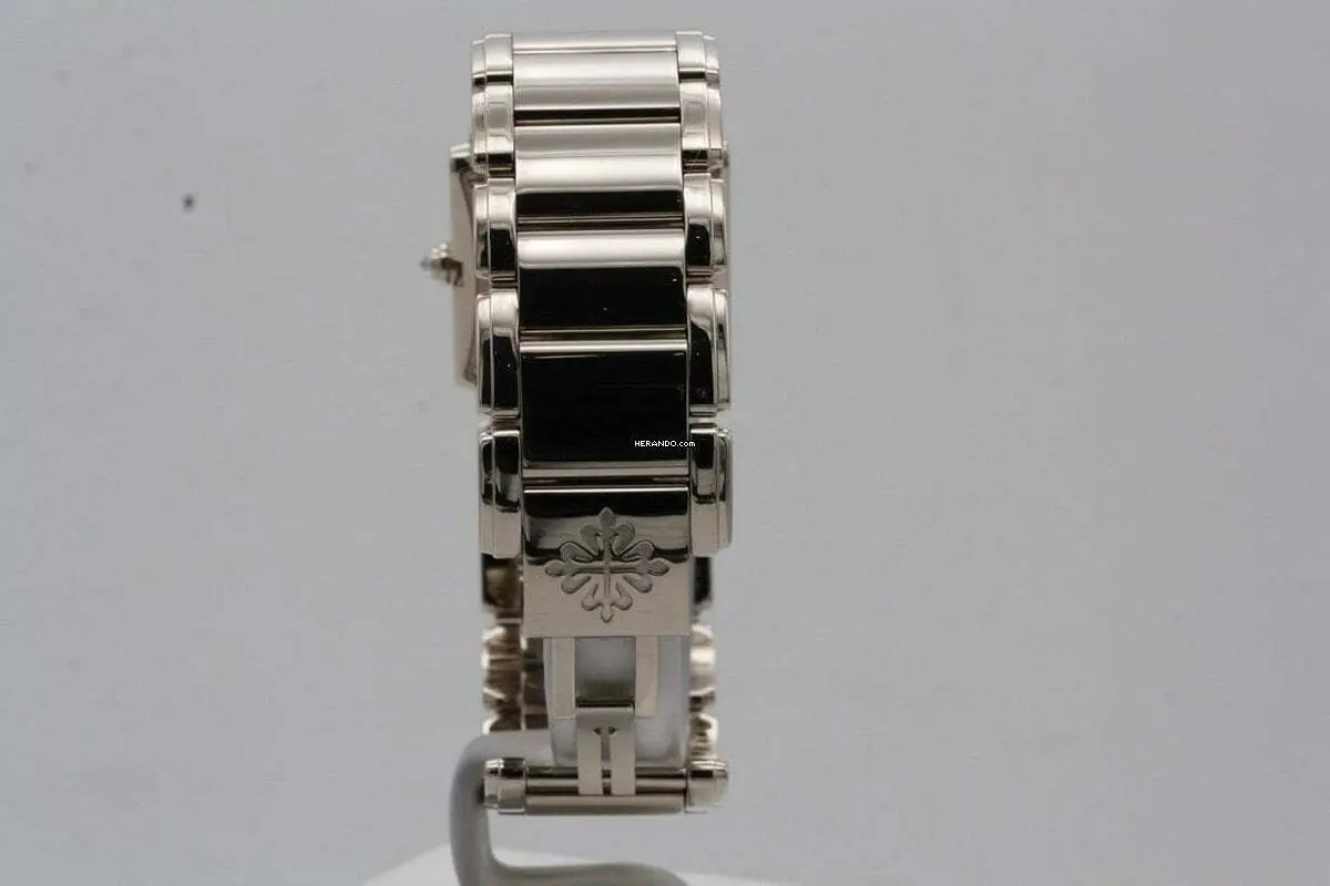 watches-341156-29727724-d5wka4rpu5v79qtrx1tvdxlv-ExtraLarge.webp