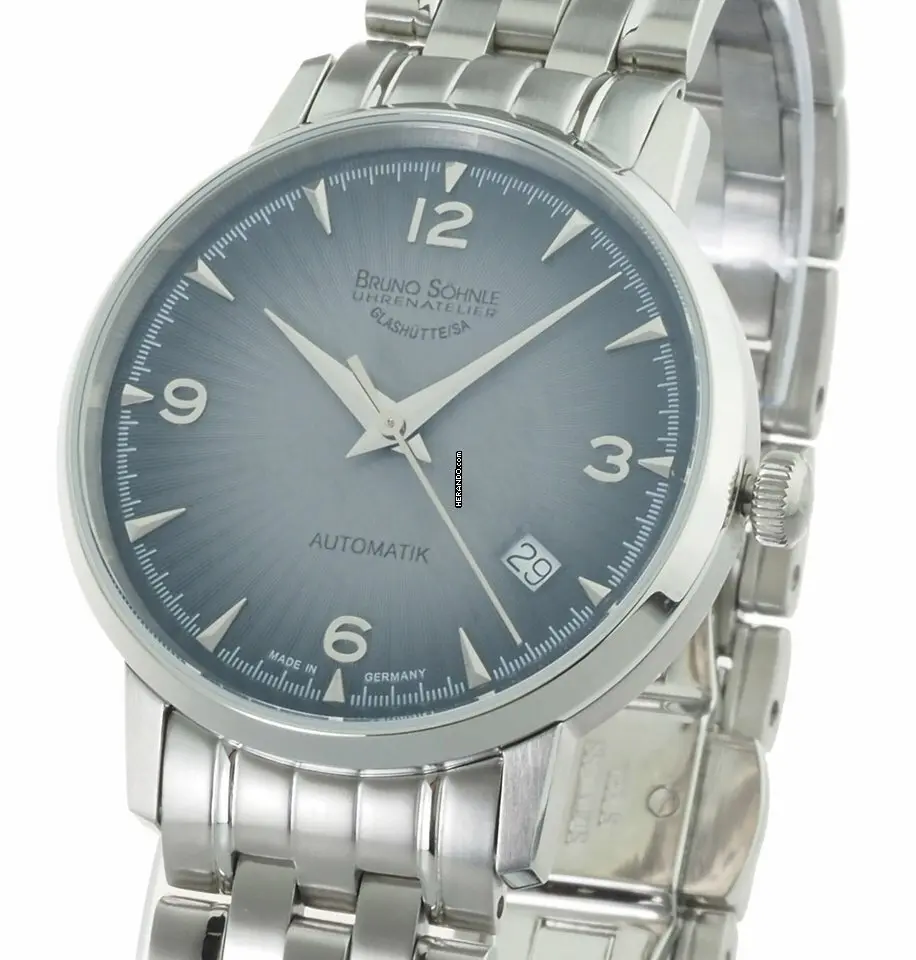 watches-341891-29778379-coayga3bqychp196ozcb4d09-ExtraLarge.webp