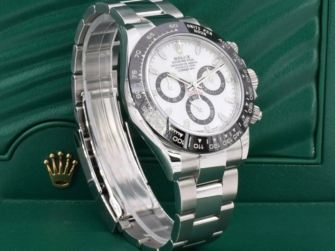 watches-342856-29880912-22mn4t09rn5t0nw6hleg4k0q-ExtraLarge.webp