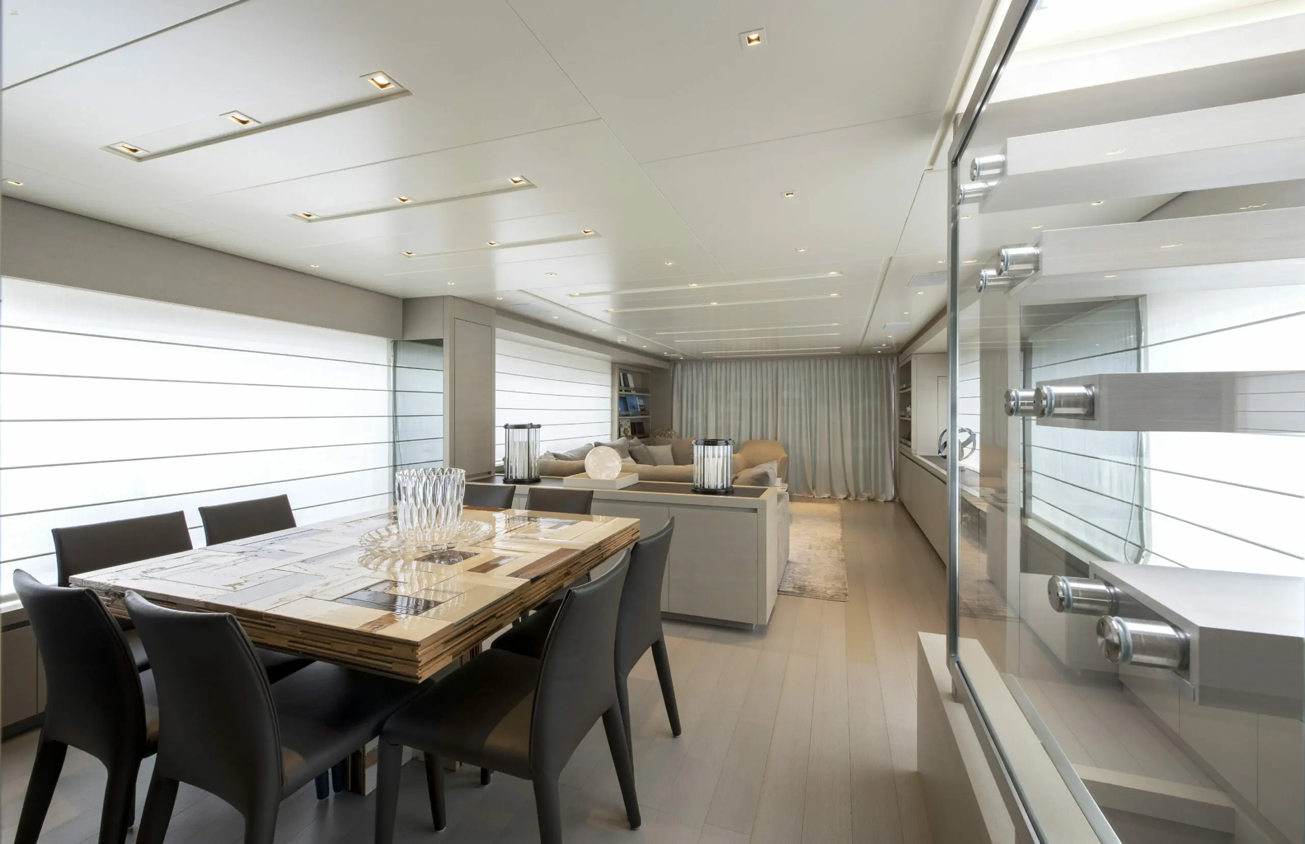 Sanlorenzo-SL86-676-motor-yacht-for-sale-interior-image-Lengers-Yachts-3-scaled.jpg