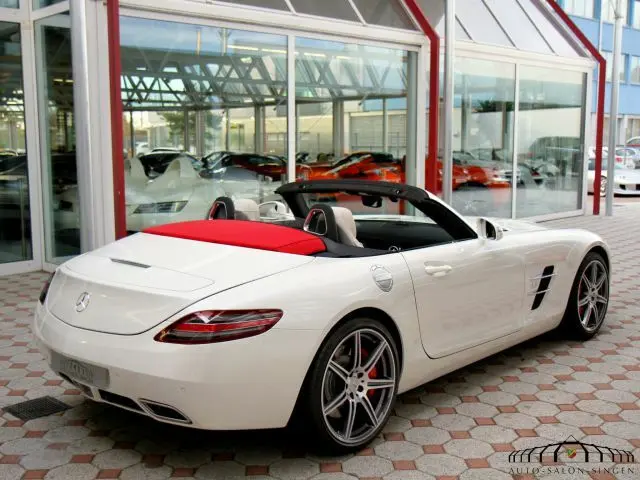 cars-28352-321724_mercedes_benz_sls_amg_roadster_MIK_02.webp