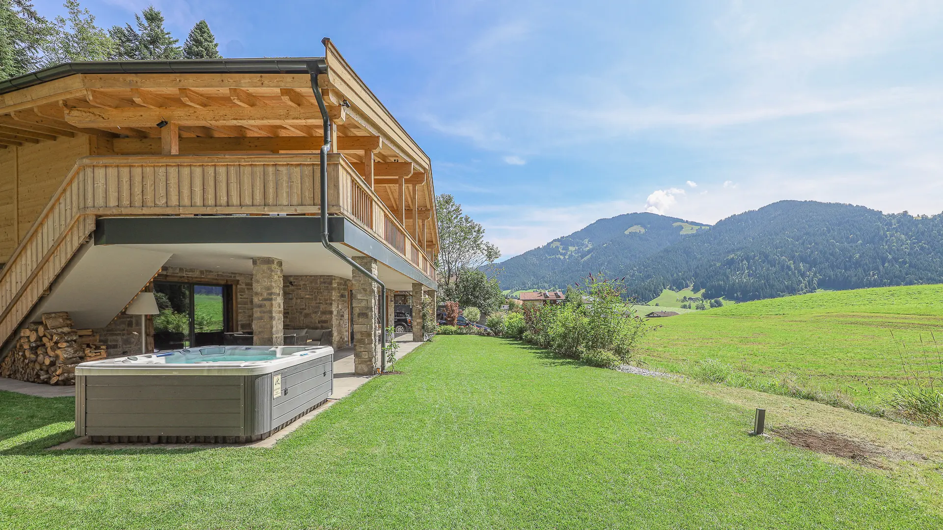 Luxuschalet in einmaliger Toplage kaufen - Immobilien SÃ¶ll Tirol