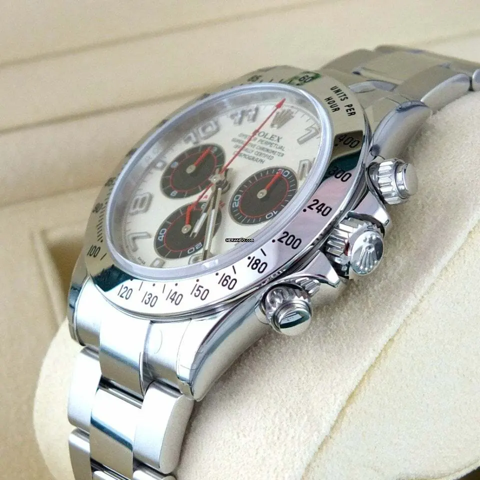 watches-343166-29919669-6mkmmommuhbcug9v3r64gp66-ExtraLarge.webp