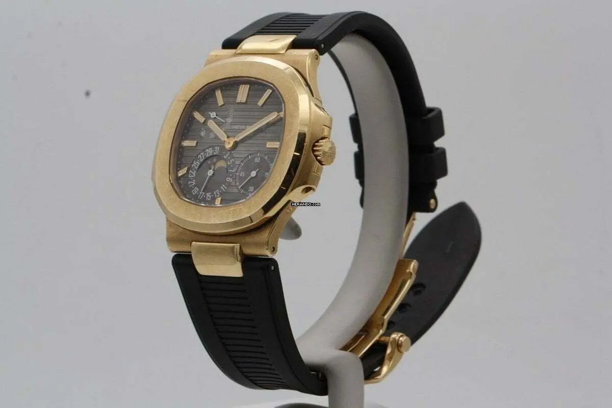 watches-343690-29985893-00b9072d3cp8gn17unmacrjj-ExtraLarge.webp