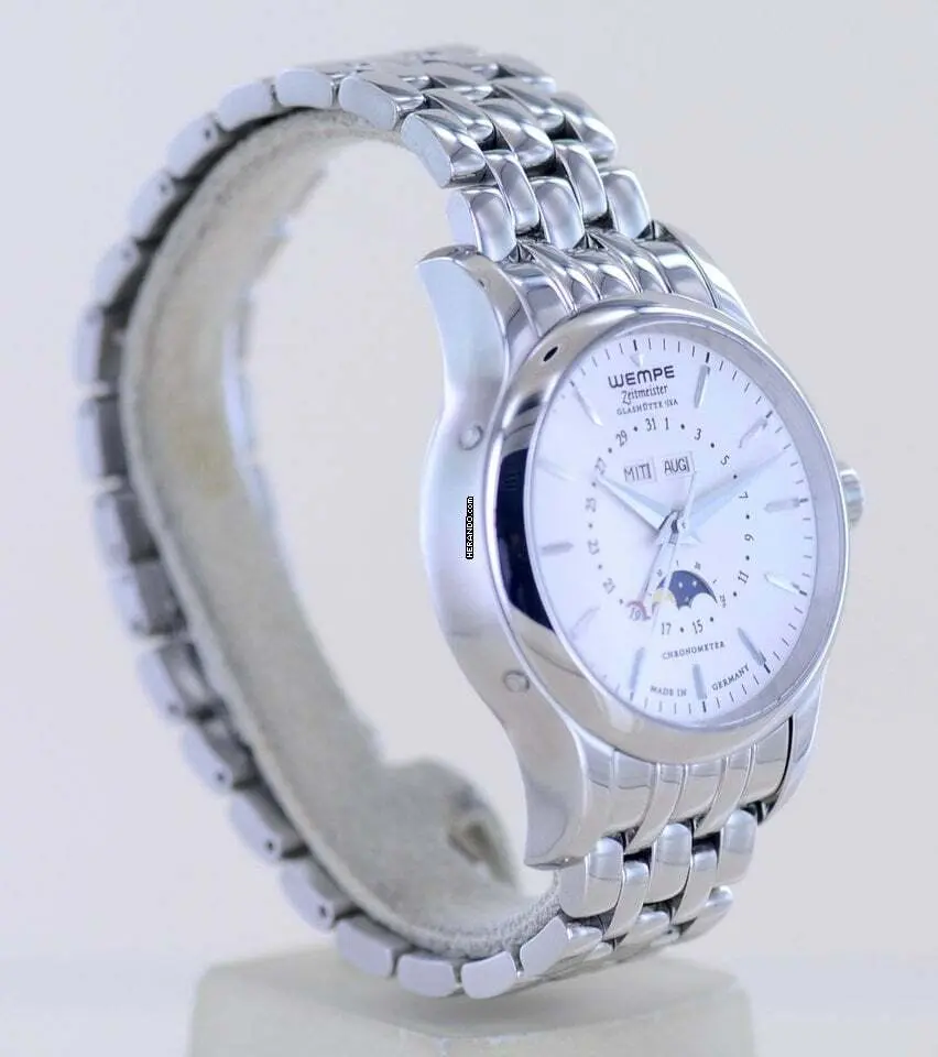 watches-345015-30188349-zb203sla4id242p1jwouluyb-ExtraLarge.webp