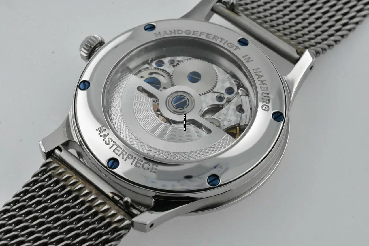 watches-345033-30193008-pi8dj9xx5cc5olpoww6r2nfj-ExtraLarge.webp