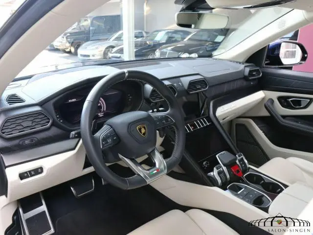 cars-28501-9062453_lamborghini_urus_FS_03.webp