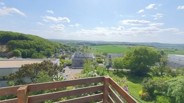 Einliegerwohnung - separater Eingang - Ausblick Ã¼ber Marburg