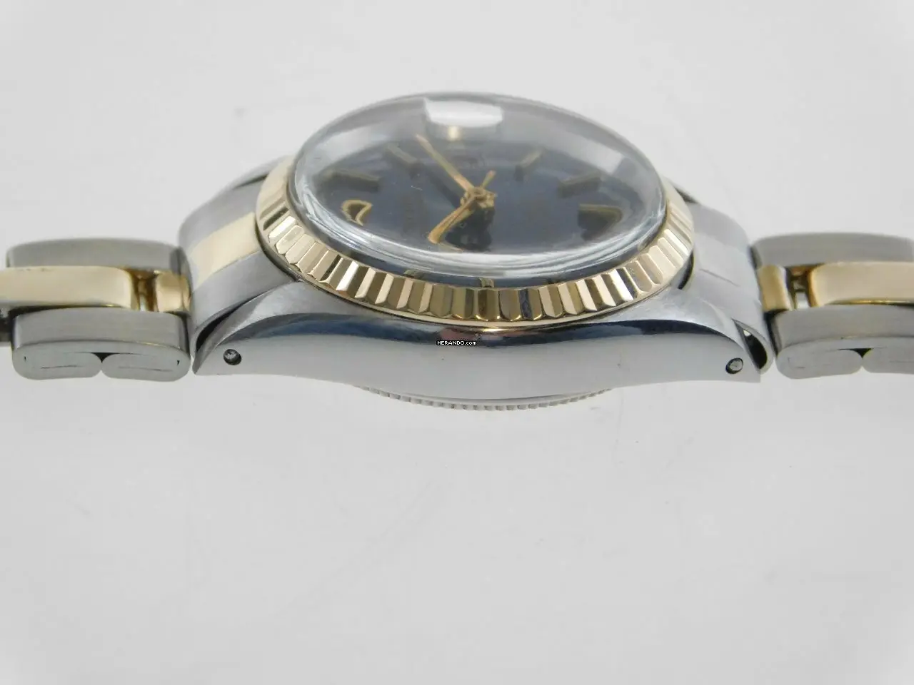 watches-345363-30224848-vqmn3e35g43xebp9a9vizgc1-ExtraLarge.webp