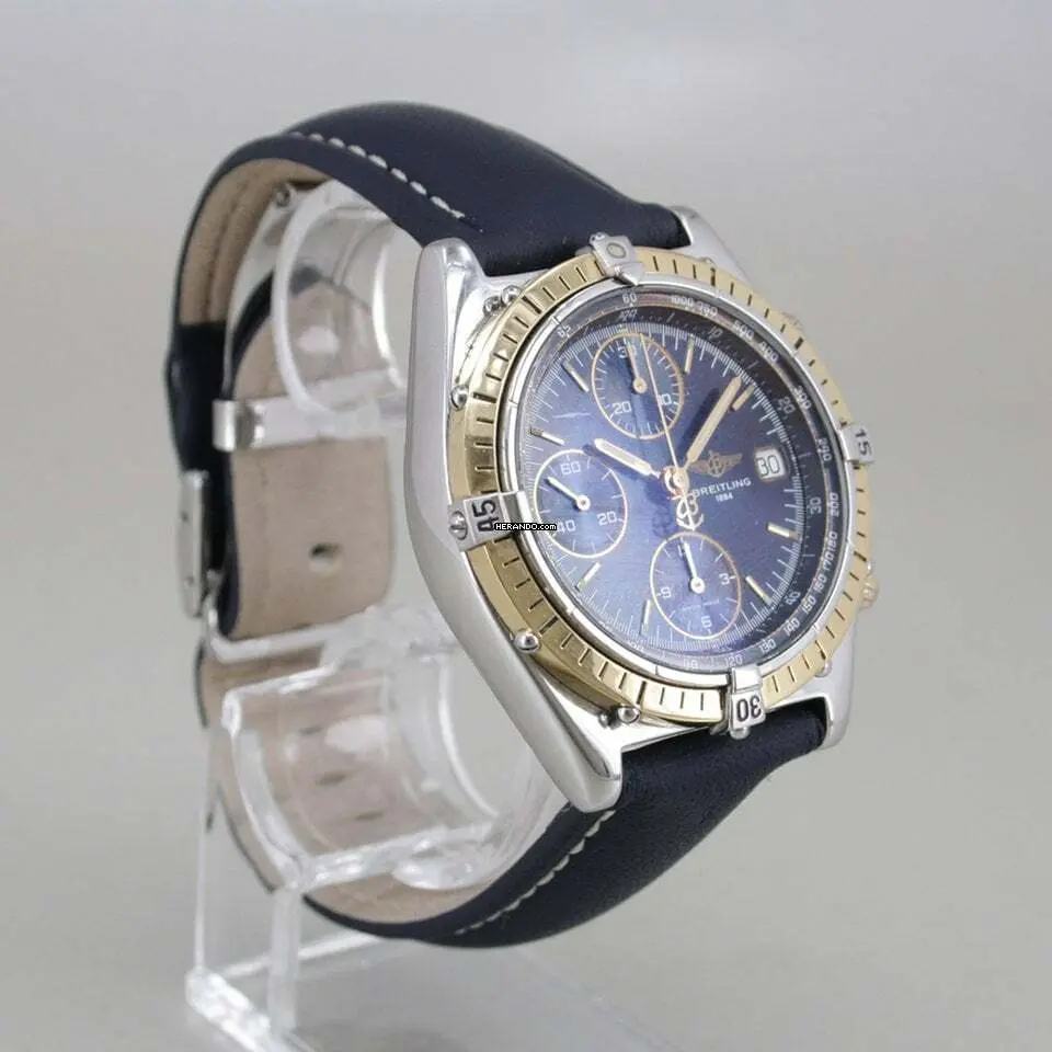 watches-346384-30291372-q04xyboox3239v3y8mow4ugd-ExtraLarge.webp