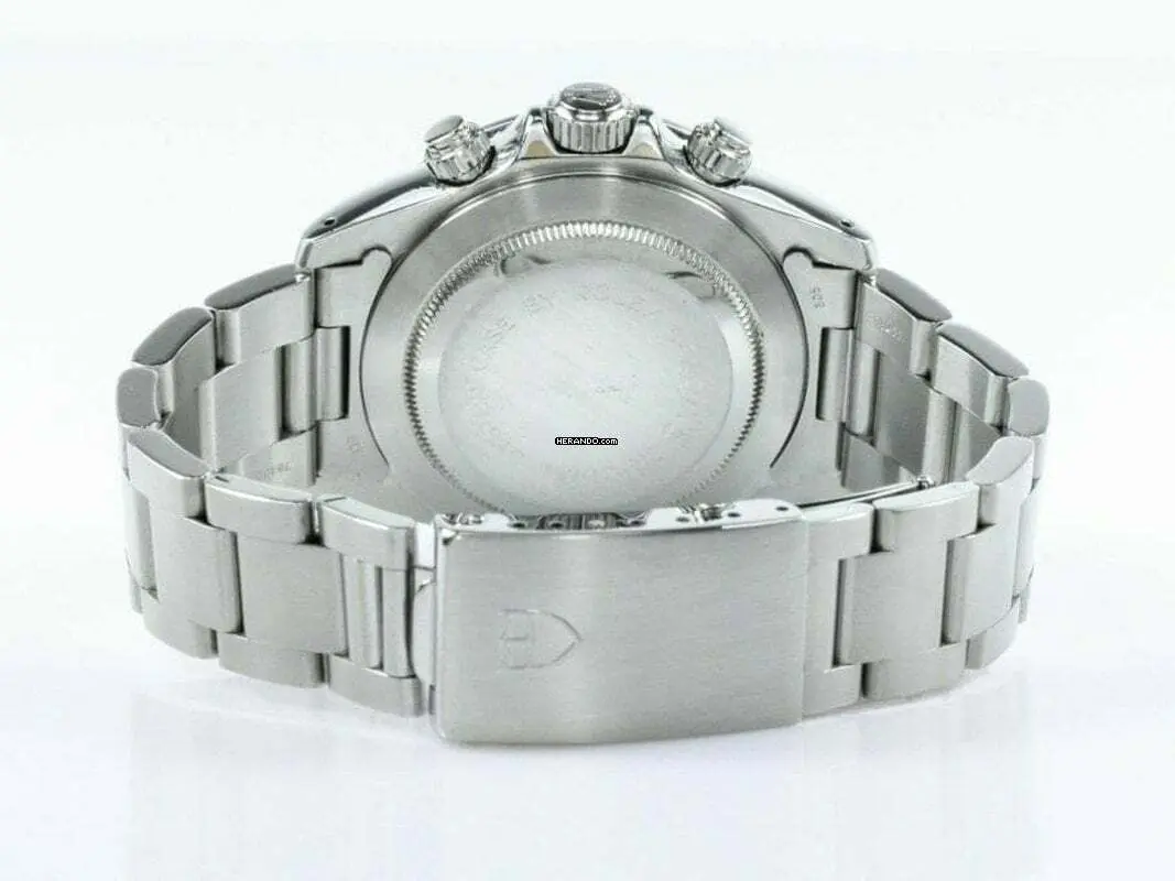 watches-346545-30321264-wkf6olgu4ngqjv5lpf1rgred-ExtraLarge.webp