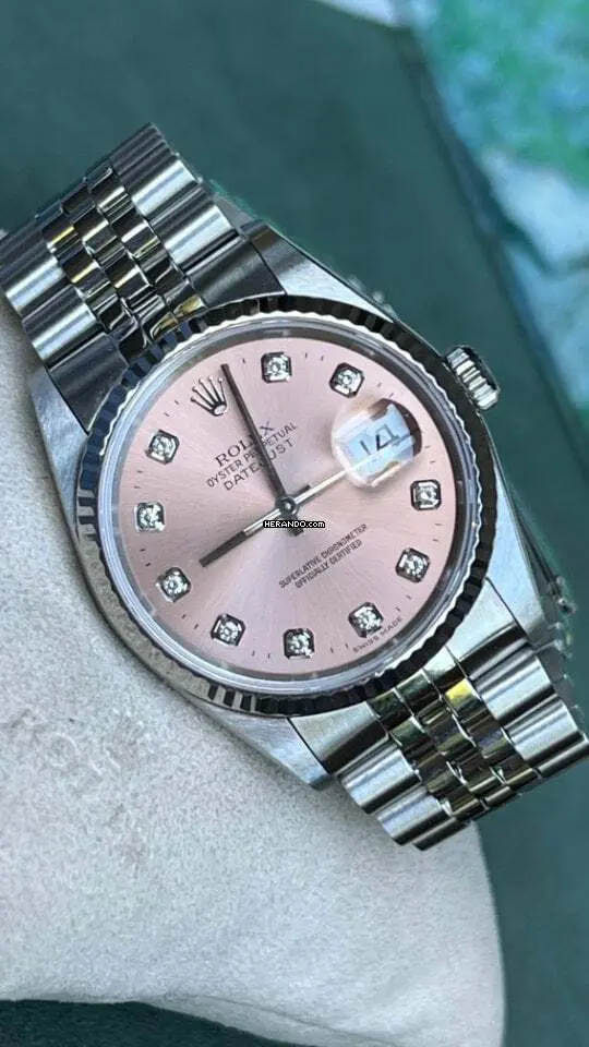 watches-346682-30342241-prpig0qer6f89banzarbrcow-ExtraLarge.webp