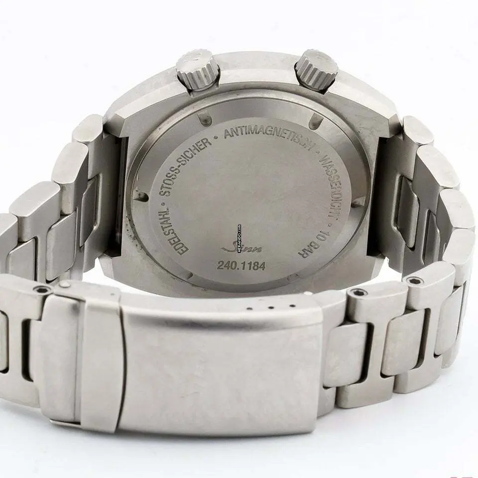 watches-346783-30362217-qliy9hh1vpc7ftjls5jhpjd5-ExtraLarge.webp