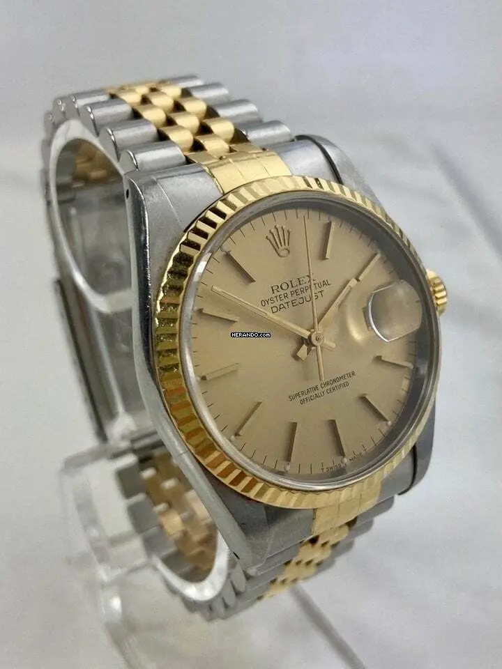 watches-347699-30490524-066t99ch6f5aa0149gre1hjk-ExtraLarge.webp