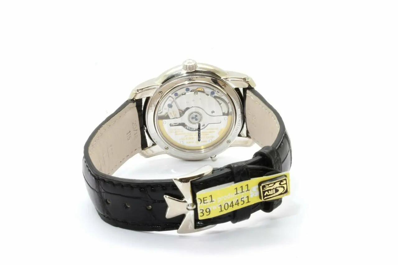 watches-347728-30485056-n5tftxec2xa0hk62lim745cm-ExtraLarge.webp